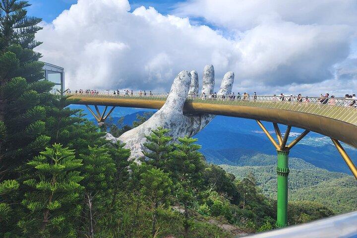 Private Transfer Da nang or Hoi An To Hue Via Ba Na Hill Golden Bridge