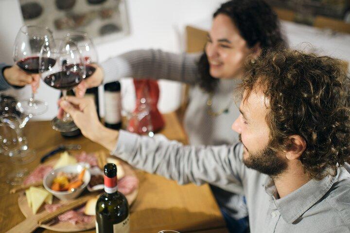 Guided Food Tour with Wine Tasting in Verona