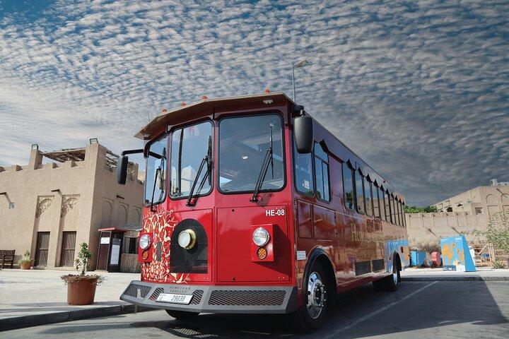 Emirati Hospitality Experience & Old Dubai Bus Tour | Heritage Express