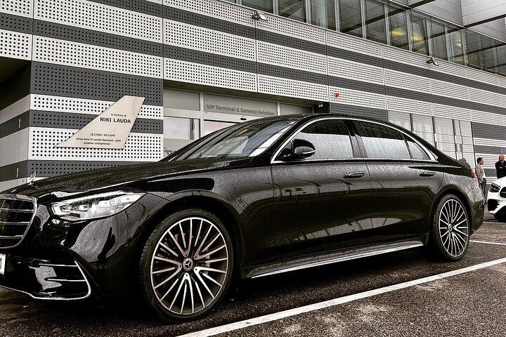 Vienna City to Vienna Airport Private Transfer Schwechat One Way