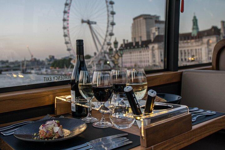 London Scenic Lunch Tour: A Gastronomic Adventure