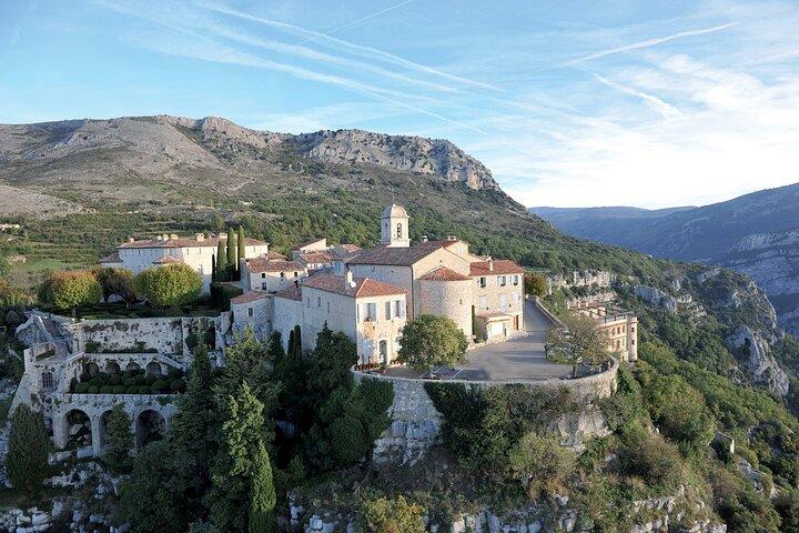 Full day tour Medieval Villages Grasse Gourdon Tourettes St Paul