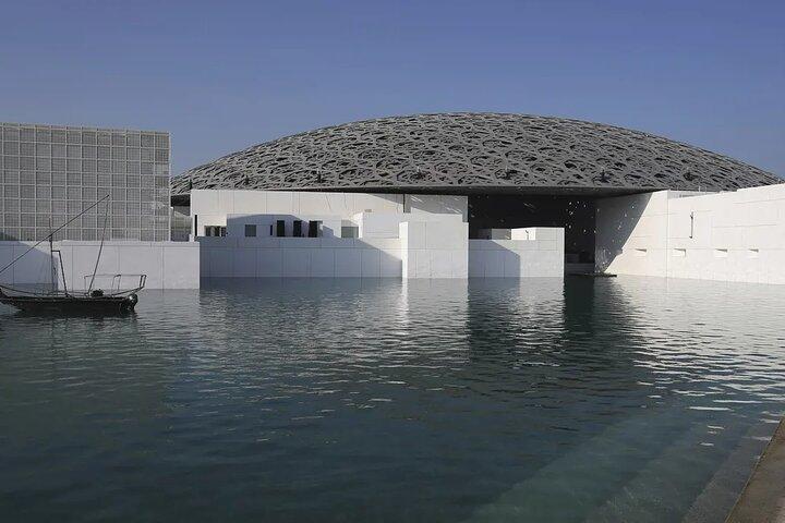 Louvre Museum and Qasr Al Watan Tour With Private Transfers