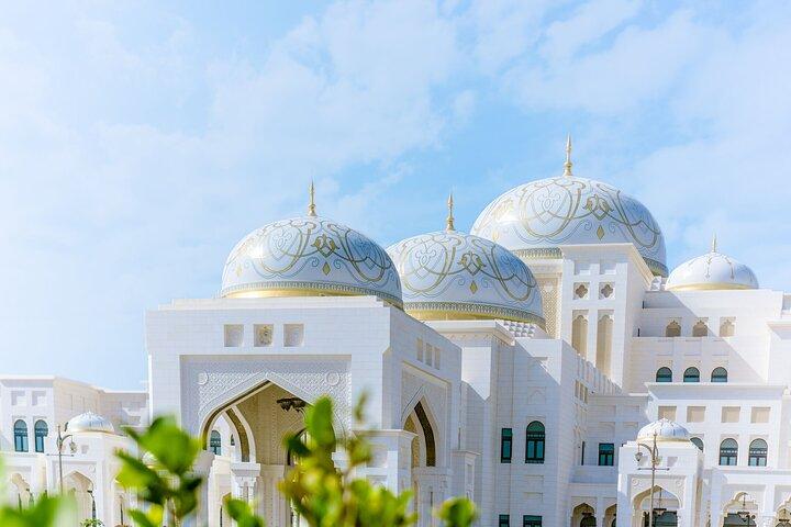 Exclusive tour To Qasr al Watan and Sheikh Zayed Mosque Abu Dhabi