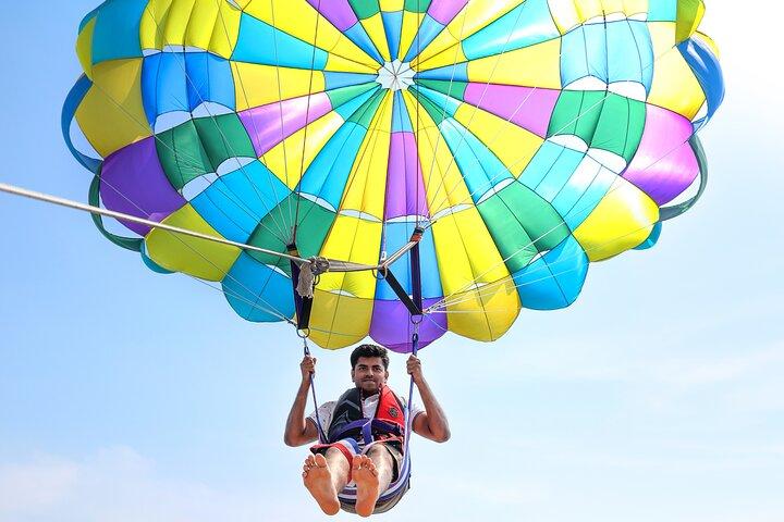 Dubai: Parasailing Adventure on the Beach
