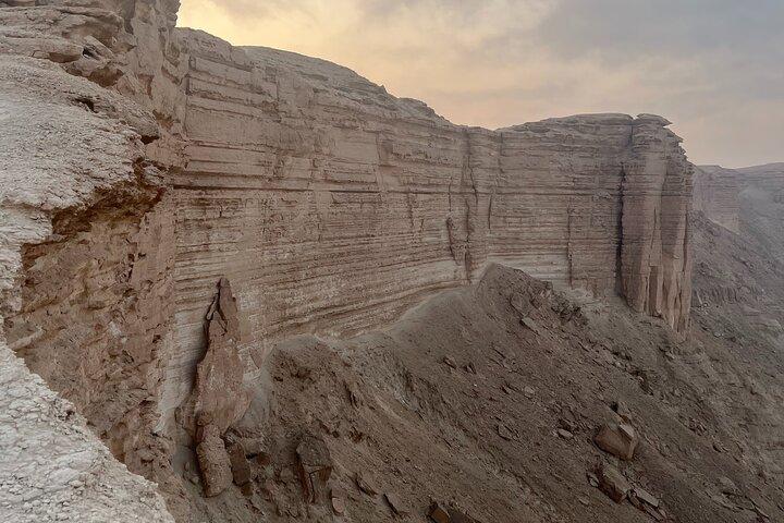 Edge of the World and Huraymila National Park Tour