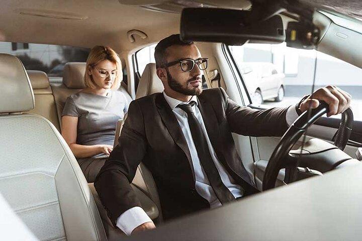 Private Transfer from Al Maktoum Airport to Dubai City