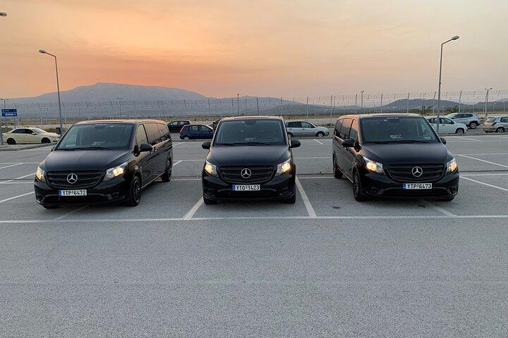 Private Transfer Piraeus Port–Athens Airport (Meet & Greet)