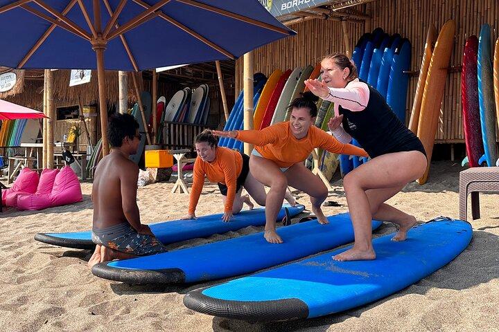 Canggu: Surfing lesson with ISA certified instructor