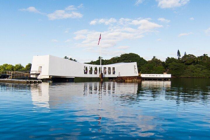 Early Access Pearl Harbor & USS Arizona Small-Group Tour