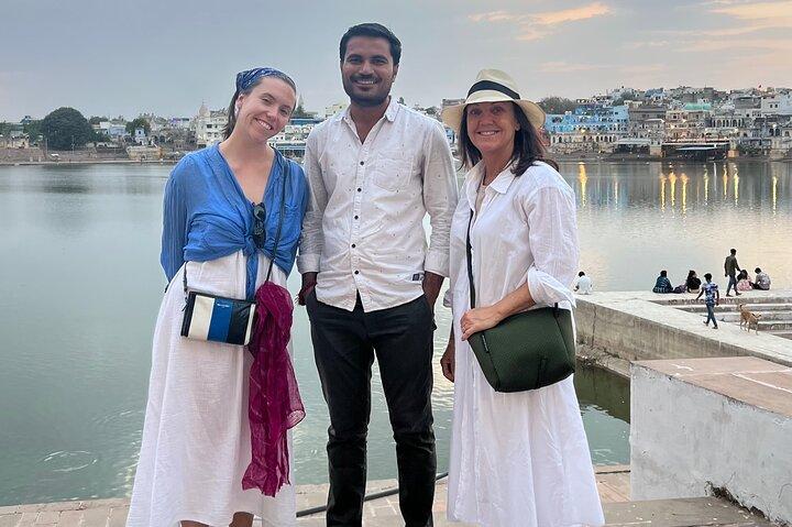 Evening Walking tour with Fire Ceremony - The Pushkar Route