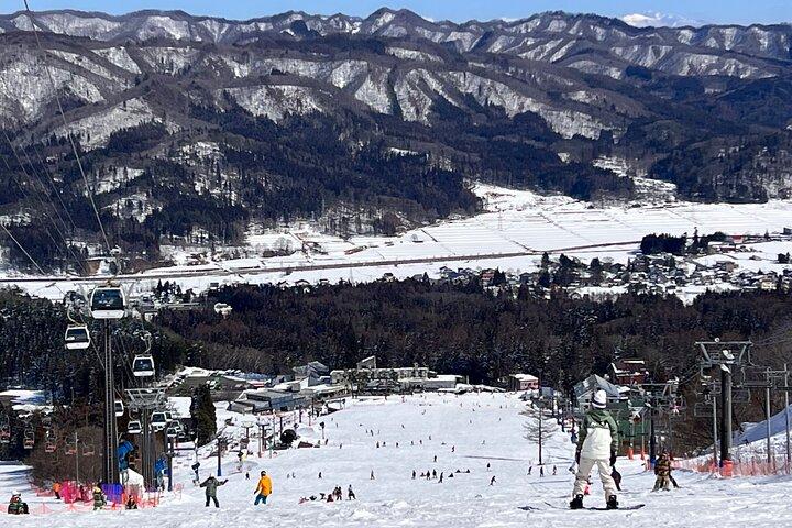 2-day ski & snowboard tour with rentals