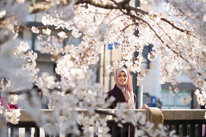 Photo Shoot with a Private Vacation Photographer in KYOTO, JAPAN