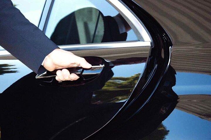 Private Transfer from Fiumicino Airport with 3 Hours Rome Tour