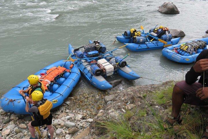Pokhara Tour 3 Days 2 Night Kaligandaki River Rafting
