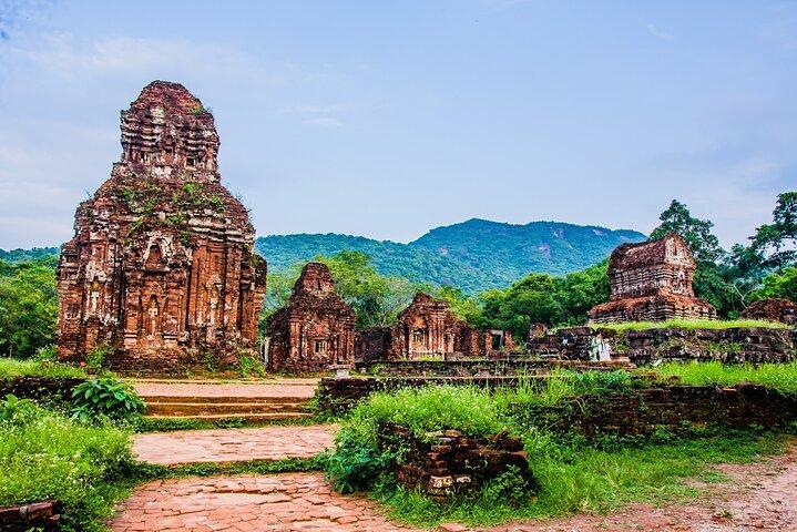 My Son Sanctuary & Thu Bon River Cruise from Hoi An