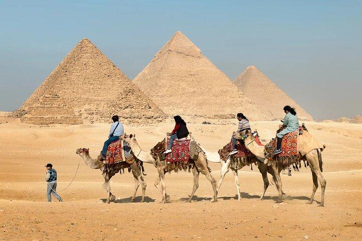 Cairo in 2 Days: Pyramids, Museum & Old Cairo
