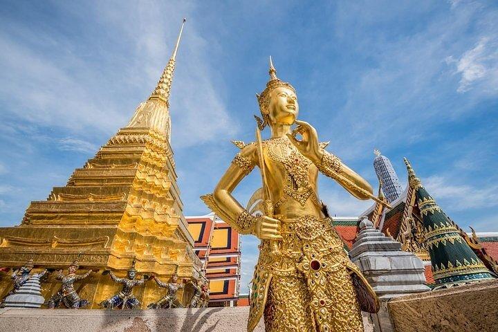 Grand Palace Bangkok Entrance Ticket with Hotel Pick Up