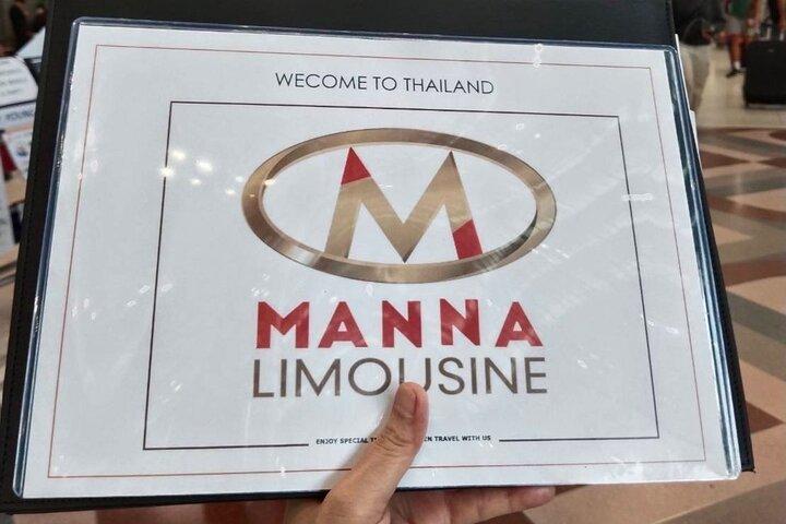 Bangkok Airport Arrival : Luxury limousine (Airport to Hotel)