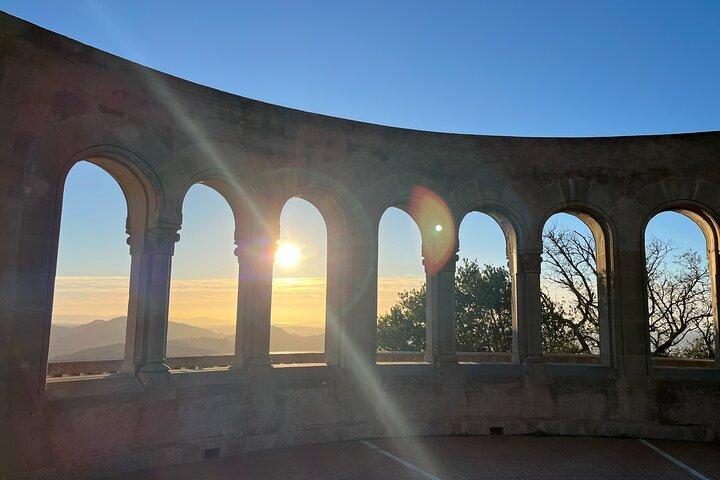 Montserrat very early : Hiking, Abbey, very small group