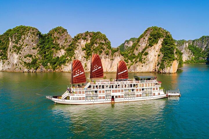Arcady Boutique Cruise: 2-Day Ha Long Bay Journey from Hanoi