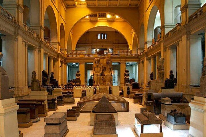 Half day tour to Old Egyptian museum