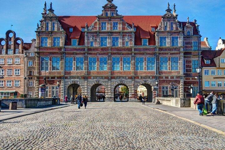 Gdansk Scavenger Hunt & Highlights Self-Guided Walking Tour