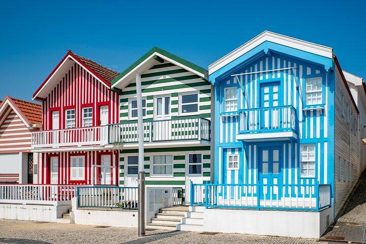 From Lisbon: Transfer to Porto with up to 3 City Stops