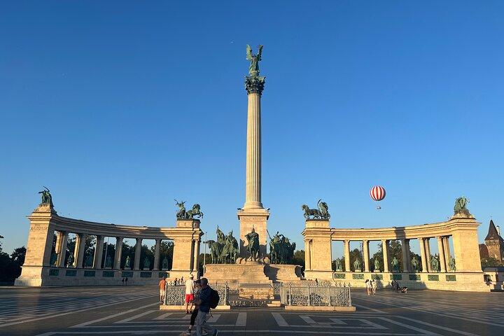 8-hour private Budapest city tour by car / minivan