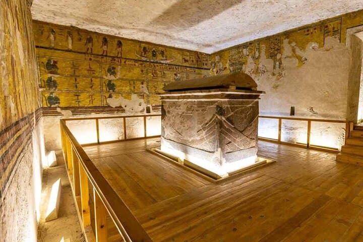 Luxor West Bank Budget Tour: Kings Valley, Memnon & Hatshepsut