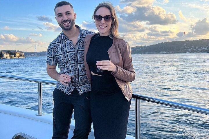 Istanbul Afternoon Bosphorus or Swimming Yacht Cruise