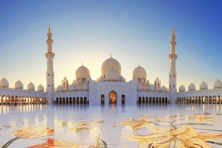 Private Sightseeing Tour in Abu Dhabi