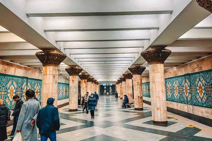 Tashkent Soviet Architecture (Modernism) and Subway station tour.