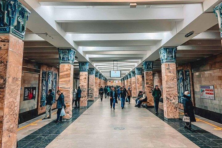 Tashkent Soviet Architecture (Modernism) and Subway station tour.