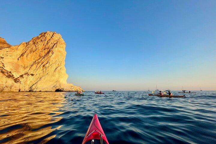 Santorini Sea Kayak – Volcanic Cliffs, Hidden Sea Caves & Picnic