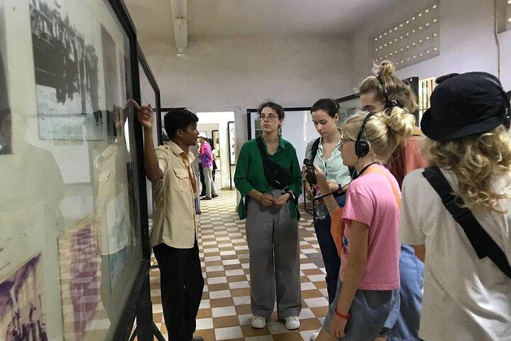 Killing field and Toul Sleng genocide museum Tour