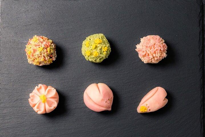 Sweets Making and Kimono Tea Ceremony at Tokyo Maikoya