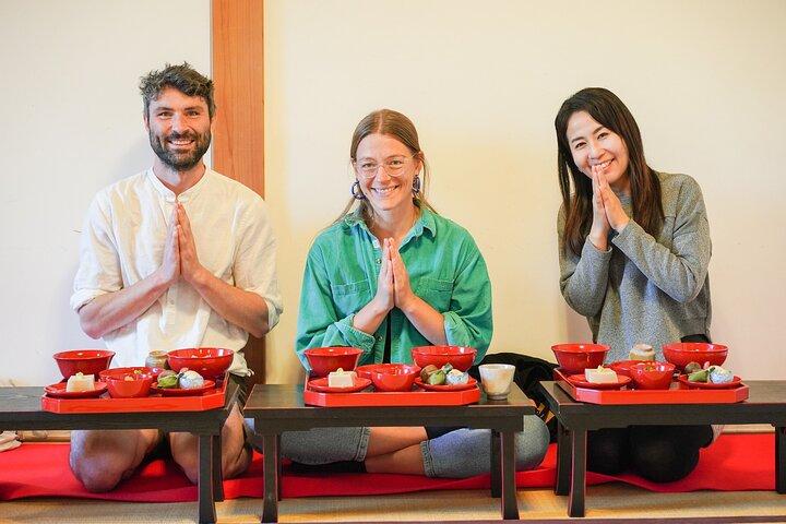 Kyoto Arashiyama Bamboo forest & Hidden Garden Walking Tour