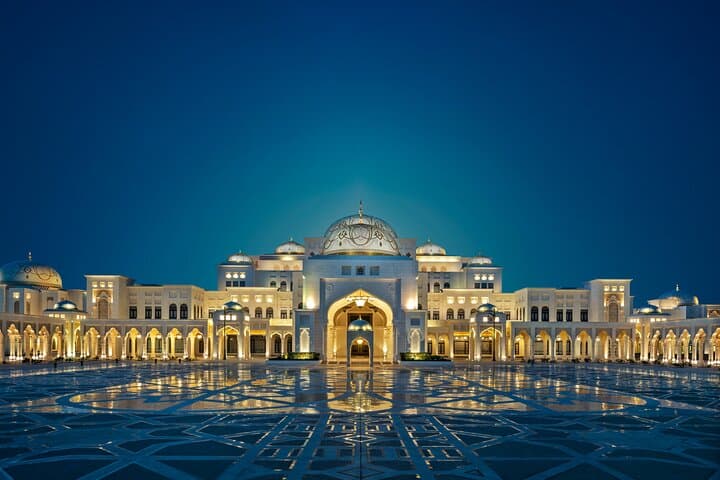 Abu Dhabi City Tour with Qasr al Watan With Free Shuttle Transfer