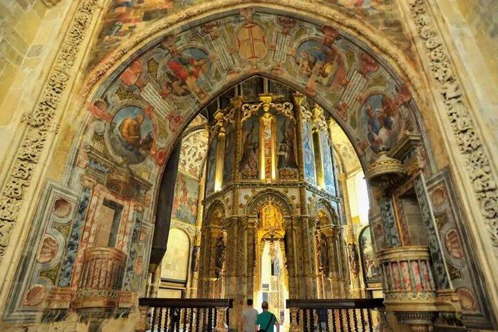 Full-day Private Transport to Tomar & Batalha from Lisbon
