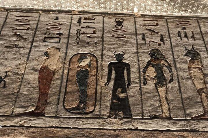 Trip to Abu Simbel Temple From Cairo with Tickets Included
