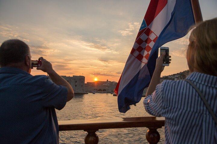 Adults Only Sunset Cruise in Dubrovnik on a 16th-Century Karaka