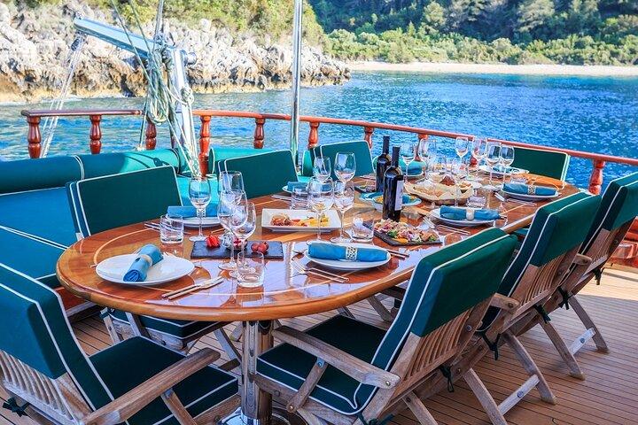 2 nights Nile Cruise from Luxor to Aswan