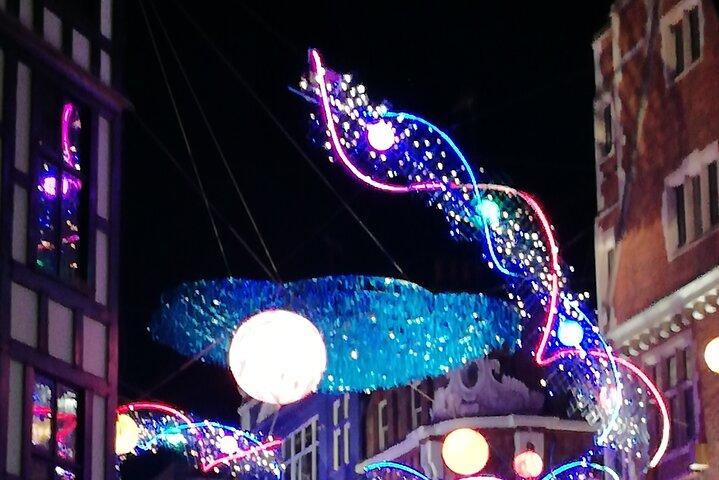 London Private Christmas Lights Walking Tour with Local Guide