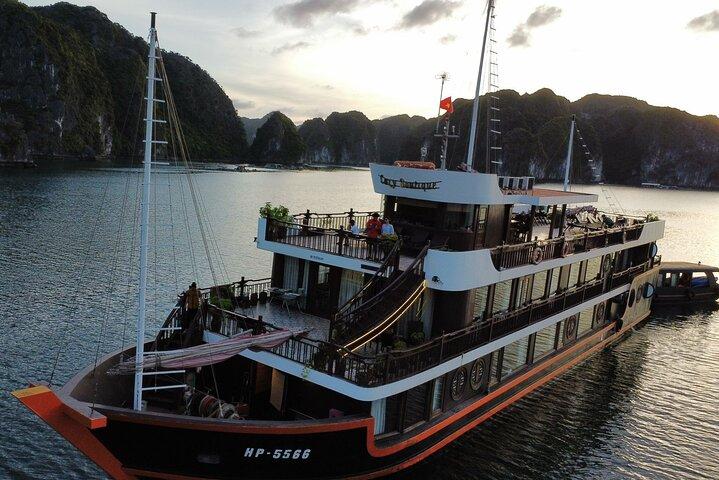 Cozy Boutique Cruise - Lan Ha Bay & Cat Ba Island Explorer 3 Days