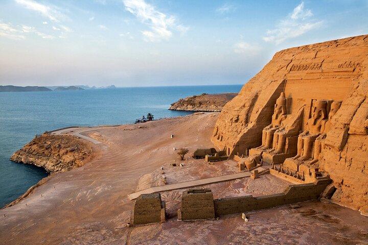 4 Days Aswan and Luxor Nile Cruise and Abu Simbel from Cairo