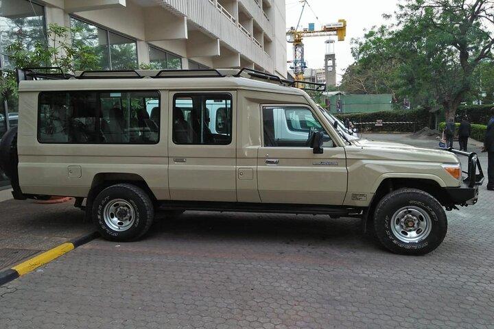 Big 5 Masai Mara and Lake Nakuru 4 Days Safari Private Tour