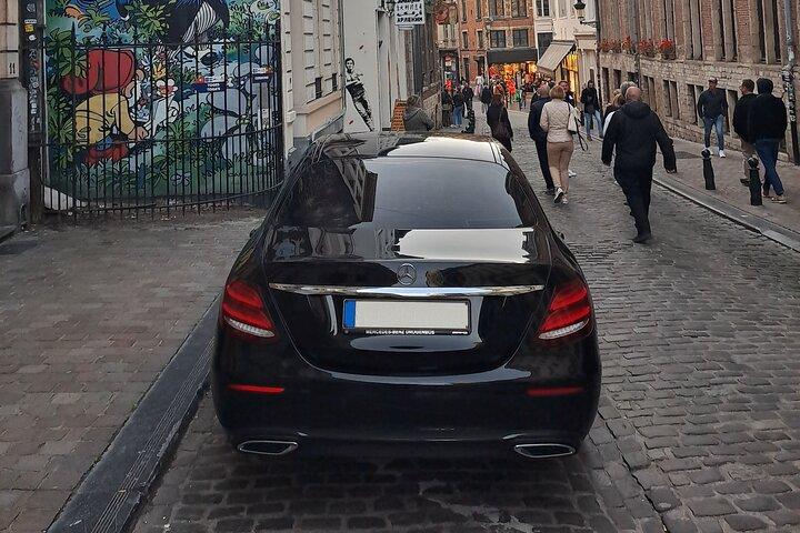 Private Transfer from Versailles to CDG / ORY airport or Paris