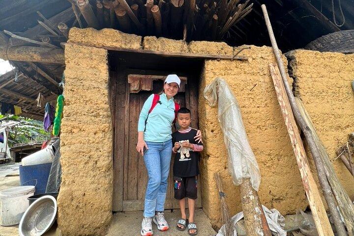 Bắc Hà Sunday Market Full Day Tour