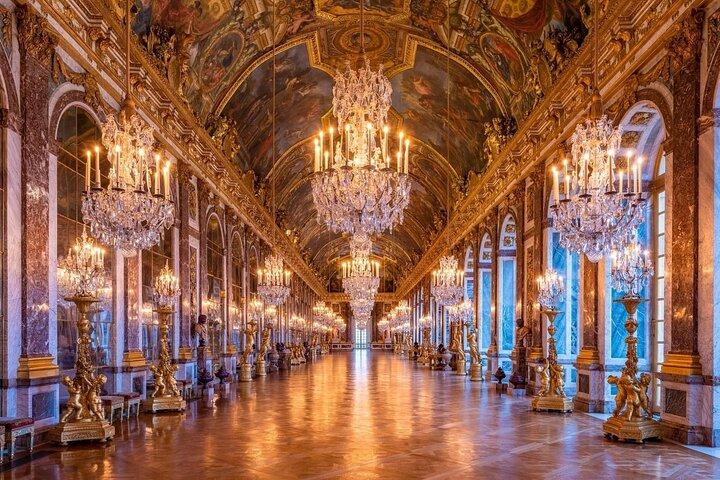 From Paris Tour to Magnificent Versailles in very Small Group